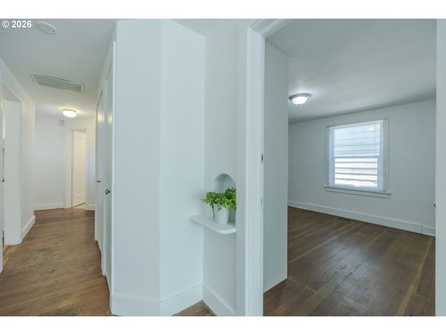 1629 E 24TH Ave, Eugene, OR 97403