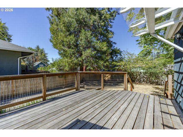 1629 E 24TH Ave, Eugene, OR 97403