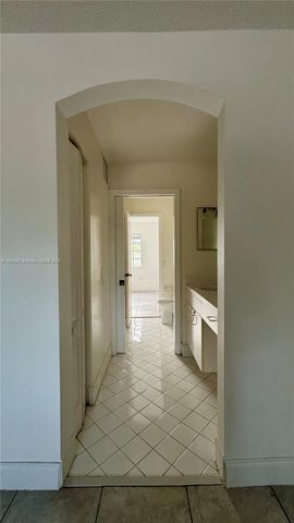 12124 SW 143rd Ln 8-5, Miami, FL 33186