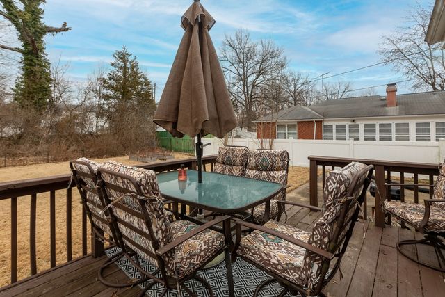 2002 W Norwood Drive, Carbondale, IL 62901