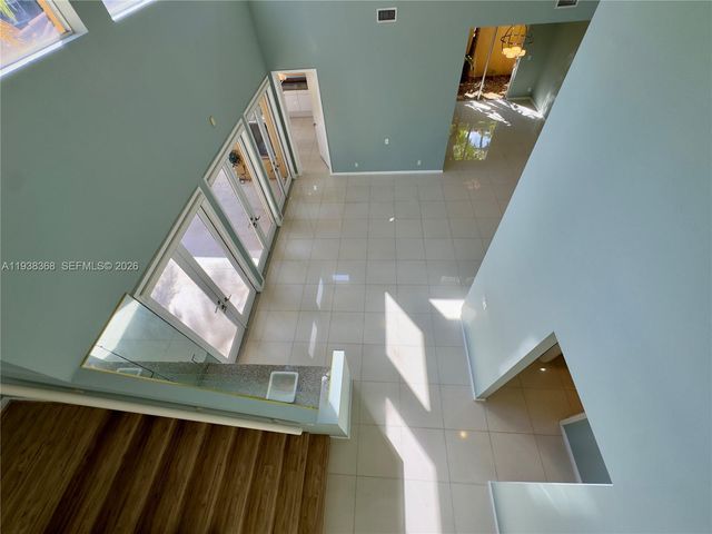 3728 NE 208th Ter, Aventura, FL 33180