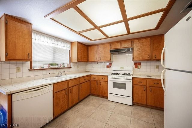 475 Annapolis Circle, Henderson, NV 89015