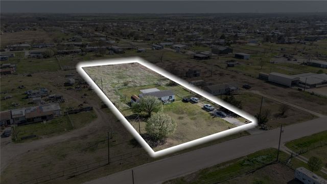9020 Sallys Way, Alvarado, TX 76009