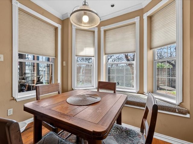 1704 S Bowen Road, Pantego, TX 76013