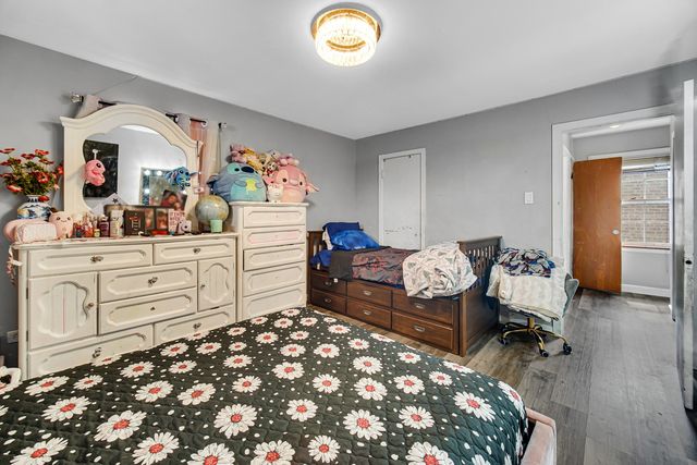 3143 N Kostner Avenue, Chicago, IL 60641