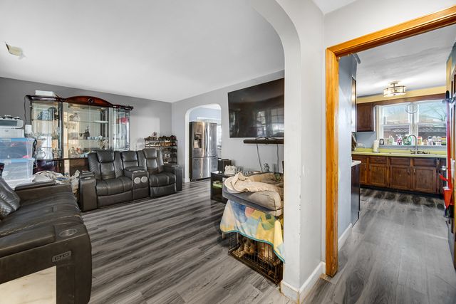 3143 N Kostner Avenue, Chicago, IL 60641