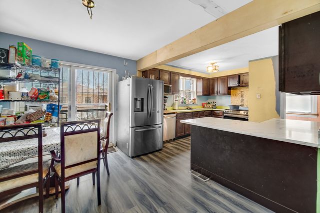 3143 N Kostner Avenue, Chicago, IL 60641