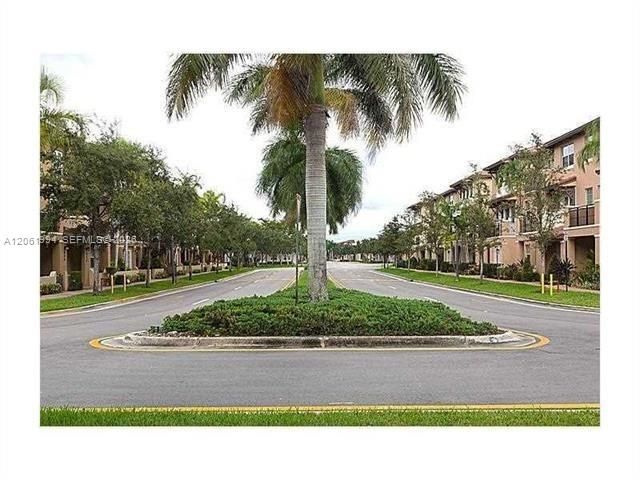 14663 SW 9th St 1810, Pembroke Pines, FL 33027