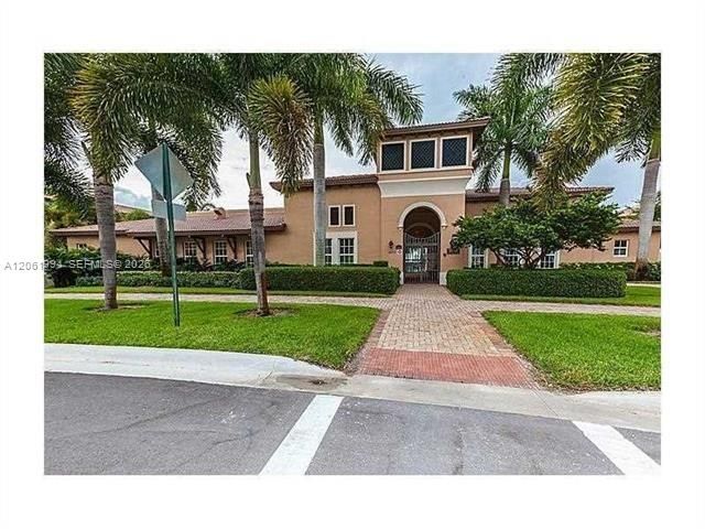 14663 SW 9th St 1810, Pembroke Pines, FL 33027
