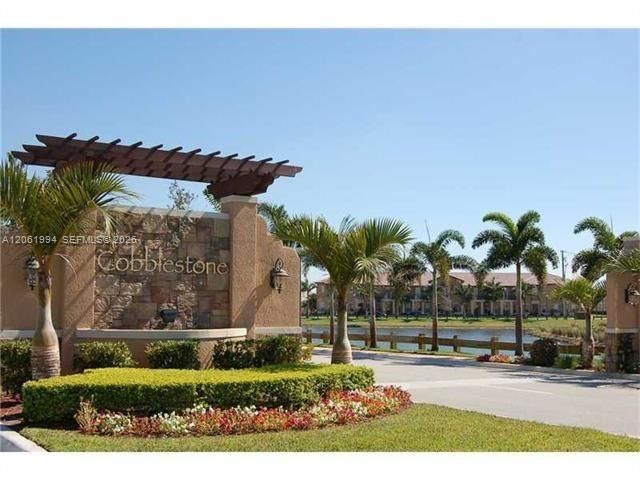 14663 SW 9th St 1810, Pembroke Pines, FL 33027