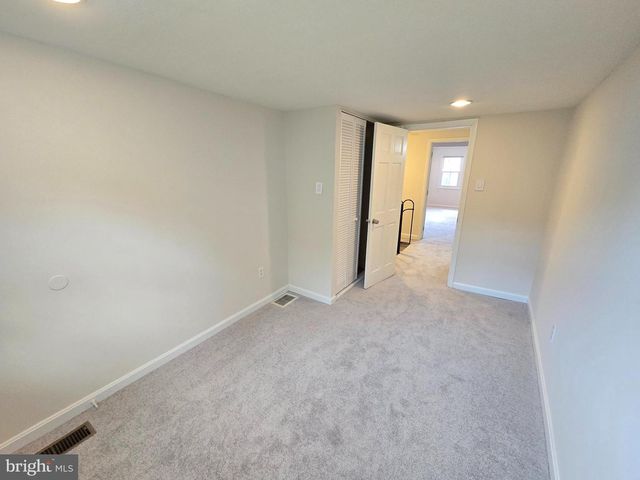 237 S CHAPEL ST, Baltimore, MD 21231