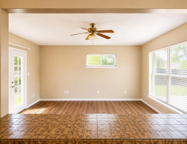 6622 Castleview Lane, Houston, TX 77489