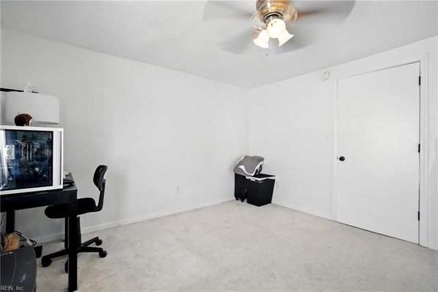 2042 Berkley AVE, Chesapeake, VA 23324