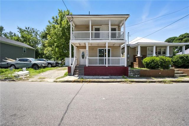 2042 Berkley AVE, Chesapeake, VA 23324