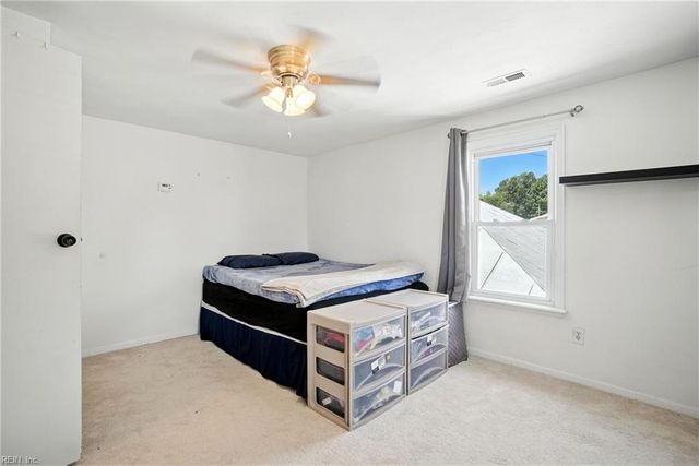 2042 Berkley AVE, Chesapeake, VA 23324