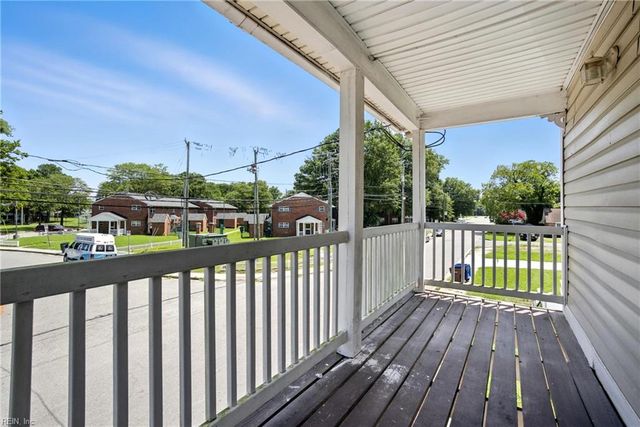 2042 Berkley AVE, Chesapeake, VA 23324