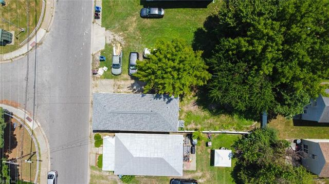 2042 Berkley AVE, Chesapeake, VA 23324