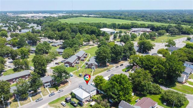 2042 Berkley AVE, Chesapeake, VA 23324
