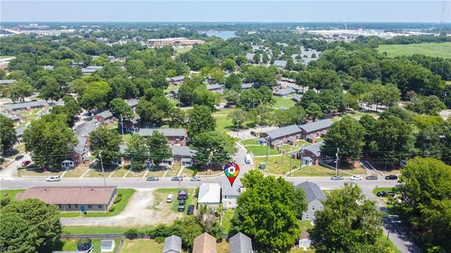 2042 Berkley AVE, Chesapeake, VA 23324