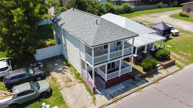 2042 Berkley AVE, Chesapeake, VA 23324