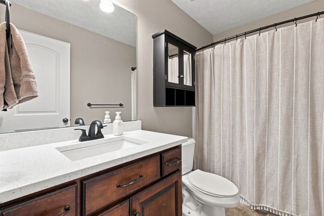112 Eagles Nest Dr, Portland, TN 37148