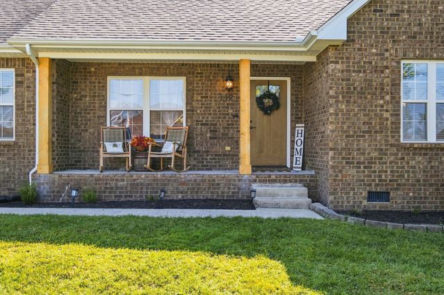 112 Eagles Nest Dr, Portland, TN 37148