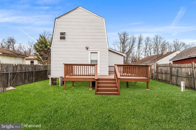 4 FARM LN, Middletown, DE 19709