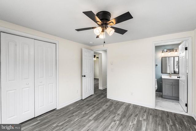 4 FARM LN, Middletown, DE 19709