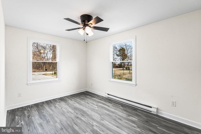 4 FARM LN, Middletown, DE 19709