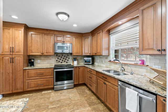 2320 HOLLY LEAF Lane, Orange Park, FL 32073