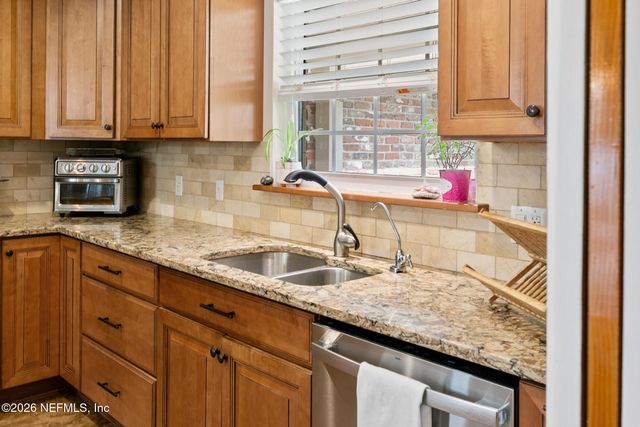 2320 HOLLY LEAF Lane, Orange Park, FL 32073