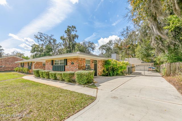 2320 HOLLY LEAF Lane, Orange Park, FL 32073
