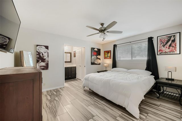 1300 Neans DR, Austin, TX 78758