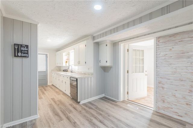 155 Calvary Drive, Mount Airy, NC 27030