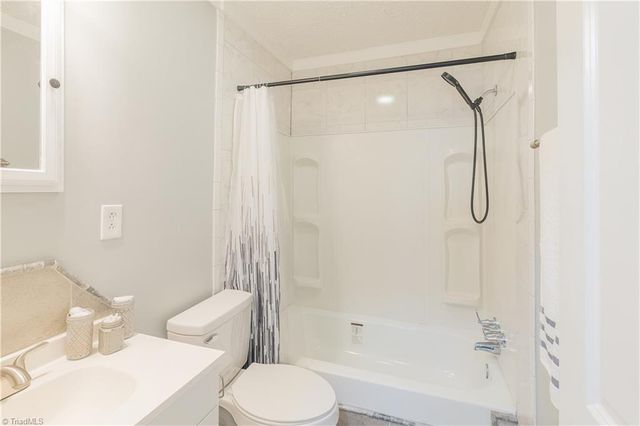 155 Calvary Drive, Mount Airy, NC 27030