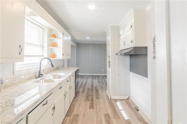 155 Calvary Drive, Mount Airy, NC 27030