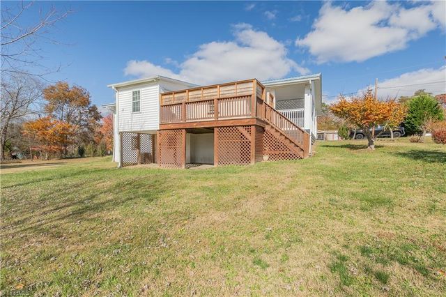 155 Calvary Drive, Mount Airy, NC 27030