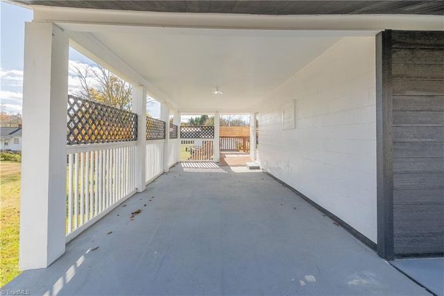 155 Calvary Drive, Mount Airy, NC 27030