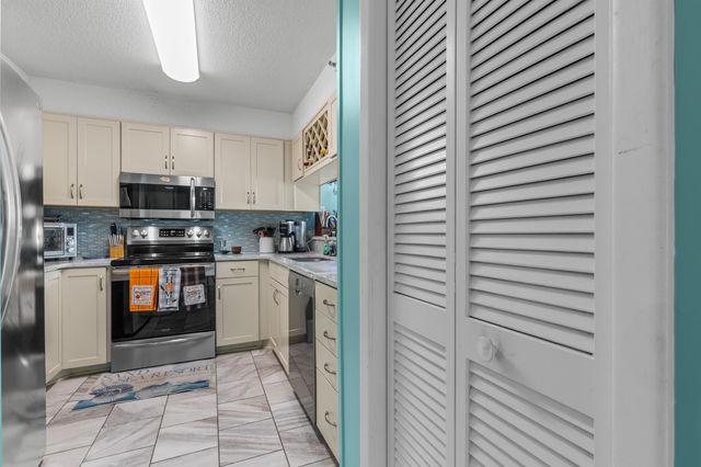 1425 S Ocean Blvd Unit 5G, North Myrtle Beach, SC 29582