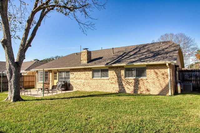 406 Boone Court, Deer Park, TX 77536