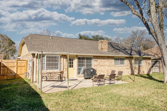 406 Boone Court, Deer Park, TX 77536