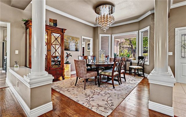 1 Hedges Circle, Bella Vista, AR 72715