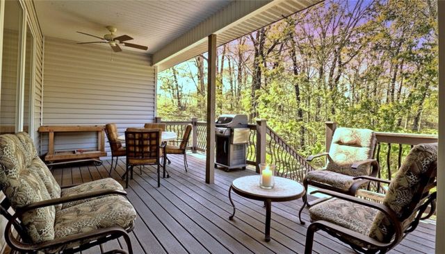 1 Hedges Circle, Bella Vista, AR 72715