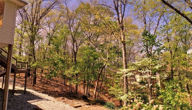 1 Hedges Circle, Bella Vista, AR 72715