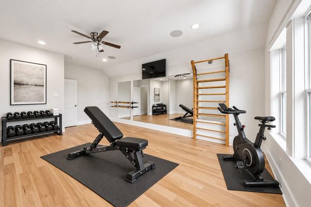 8558 Ridgepoint Drive, Houston, TX 77055