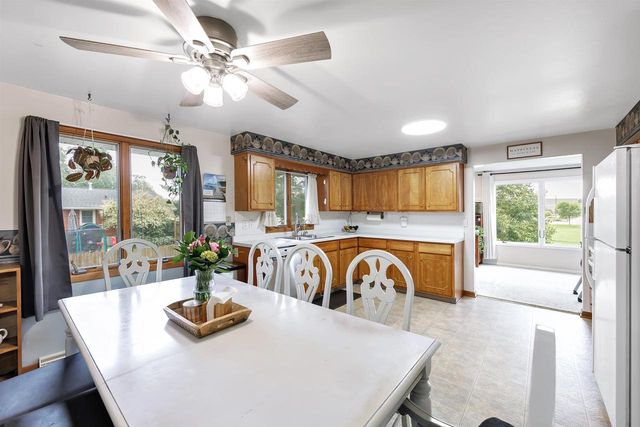 2400 S RIDGE ROAD, Green Bay, WI 54304