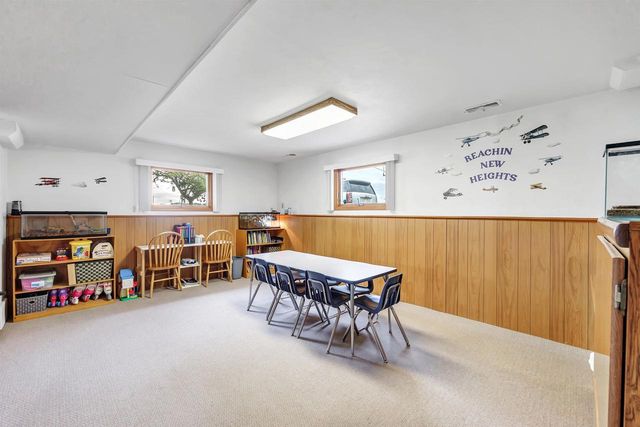 2400 S RIDGE ROAD, Green Bay, WI 54304