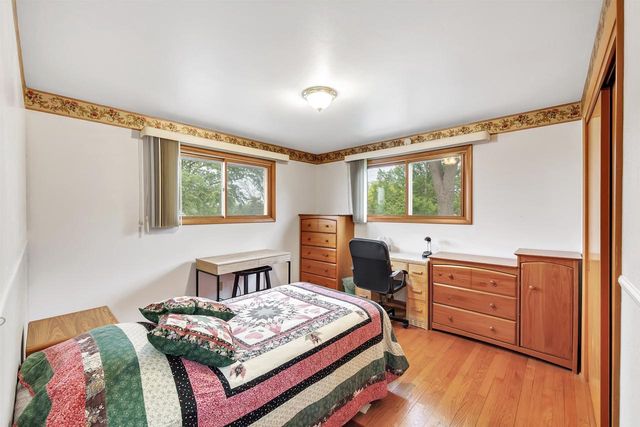 2400 S RIDGE ROAD, Green Bay, WI 54304