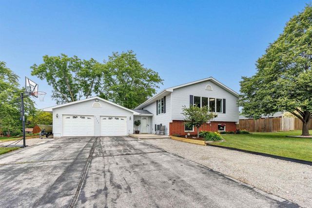 2400 S RIDGE ROAD, Green Bay, WI 54304