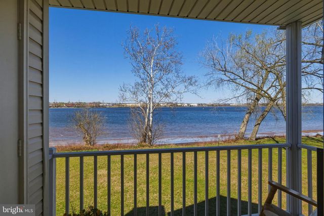 5210 RIVERFRONT DR, Palmyra, NJ 08065